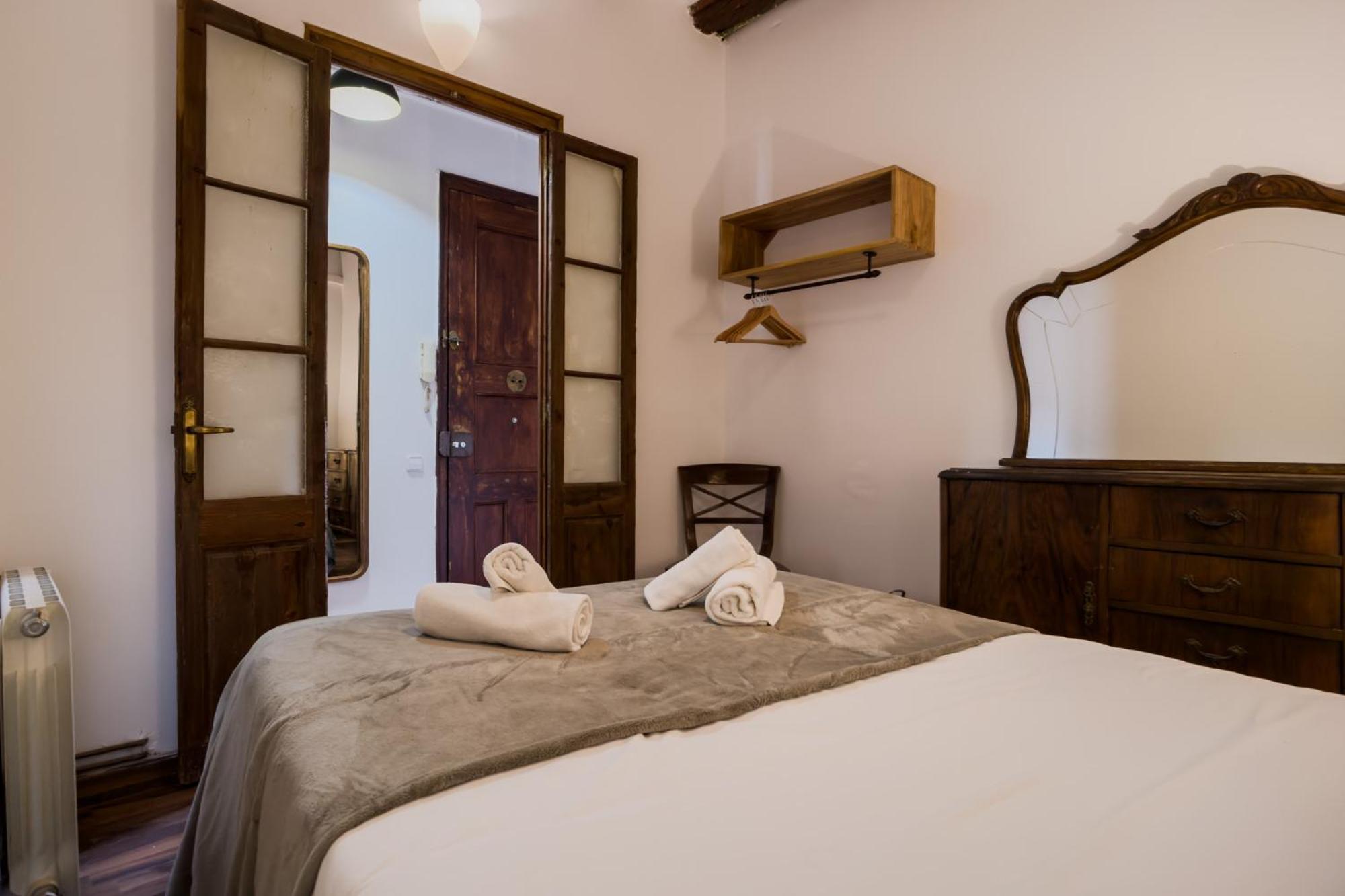Magalhaes - Trad Flat In Poble Sec, Near Ramblas Barcelona Exterior photo